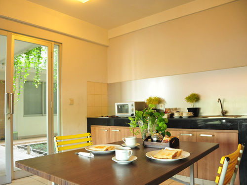 Legreen Suite Pejompongan Jakarta Exterior foto