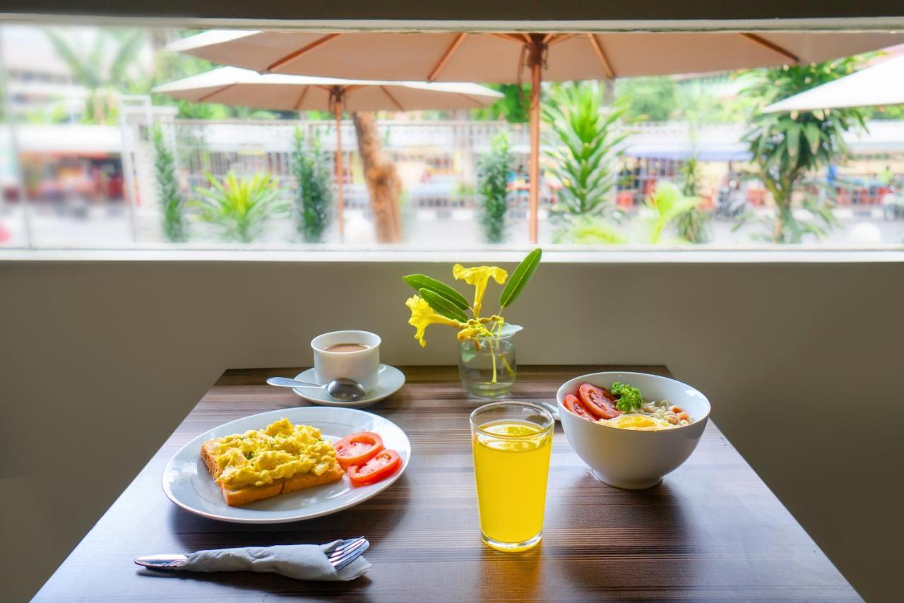 Legreen Suite Pejompongan Jakarta Exterior foto